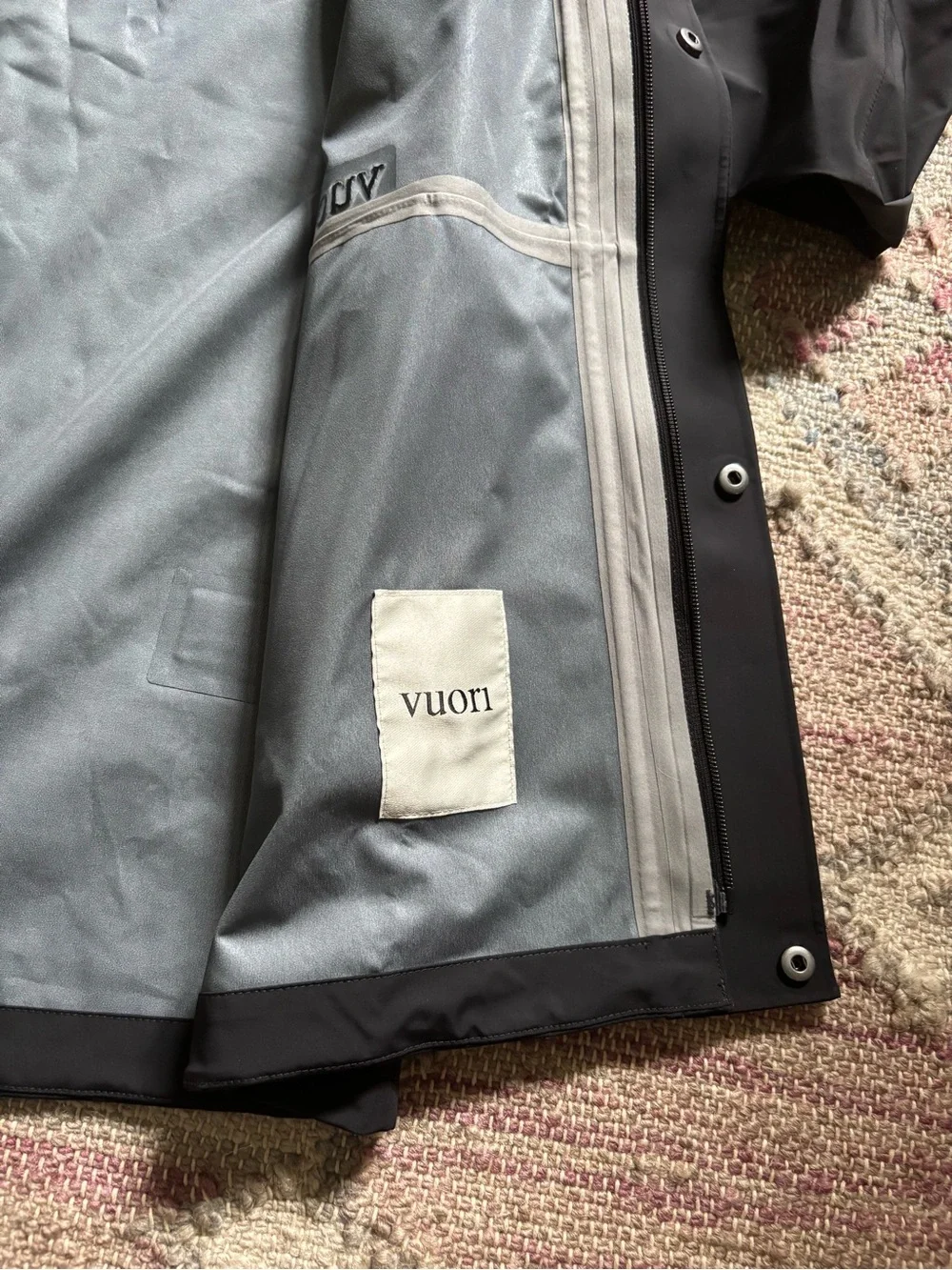 Vuori men’s rain jacket
